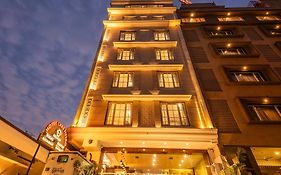 Hotel Lake Metro